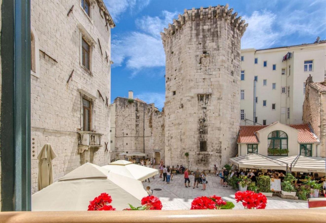 Stone Pearl Heritage Luxury Suite Split Exterior foto