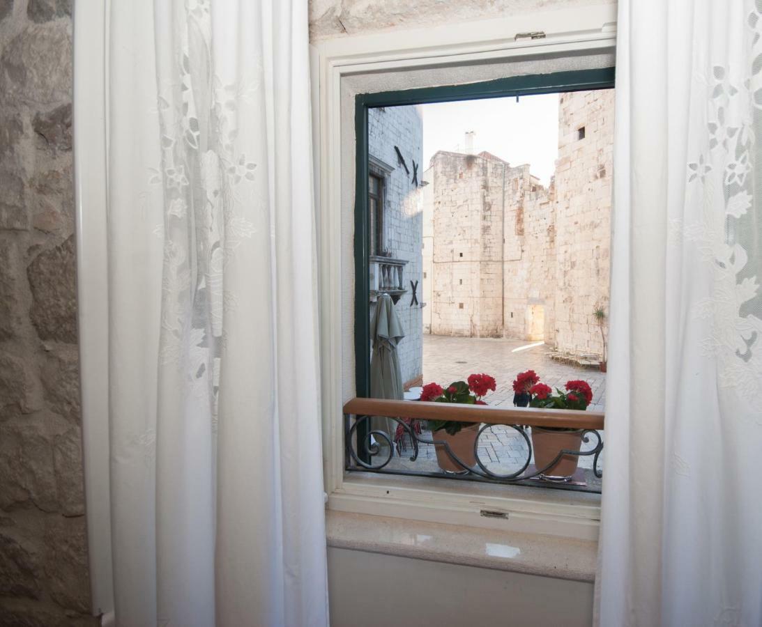Stone Pearl Heritage Luxury Suite Split Exterior foto